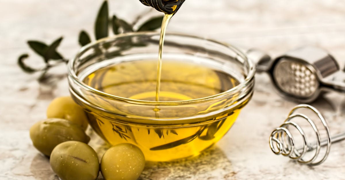 Bulk Olive Oil Buying Trends for Restaurants and Retailers